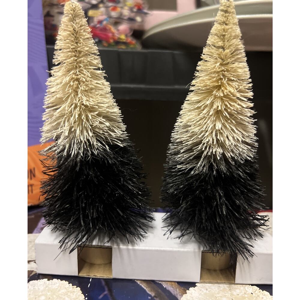 Target 2 Pc Bottle Brush Trees w/ Round Wooden Stands 6”Black & Cream